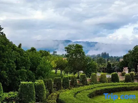 Villa Primo Eyrie Khaoyai near Toscana