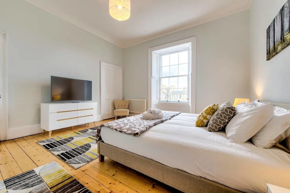 Luxury Georgian Apartment Heart Of The City Location