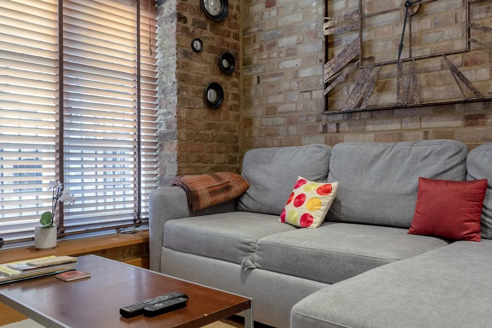 1 Bedroom Apartment Near London Bridge