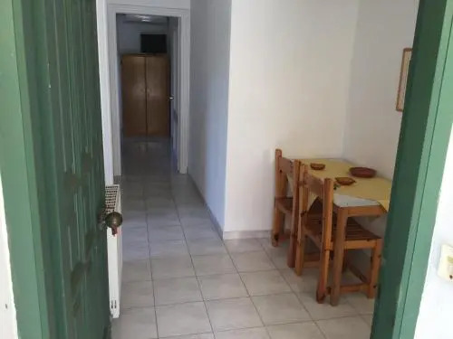 The Filoxenia Apartments, Nikiana