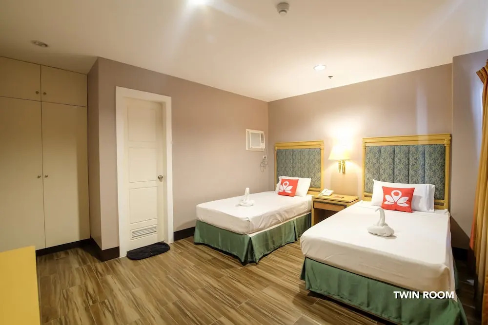 ZEN Rooms Del Pilar Malate