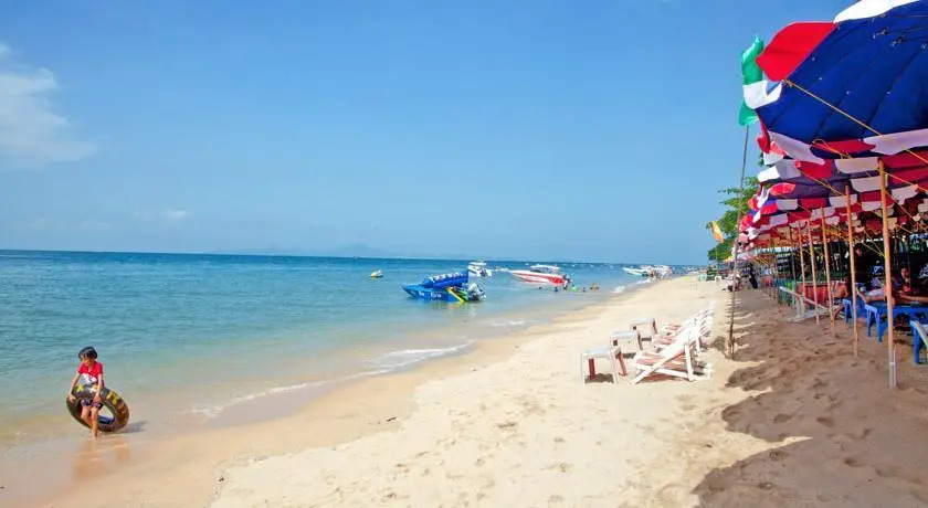 Jomtien Pool Villa Crystal