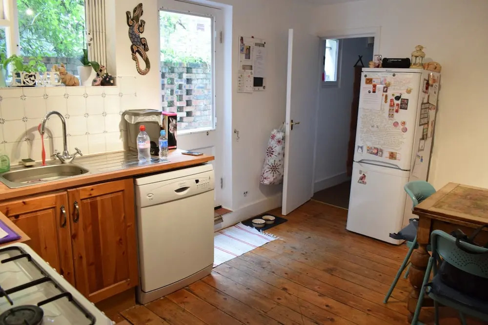 2 Bedroom Flat In Earlsfield