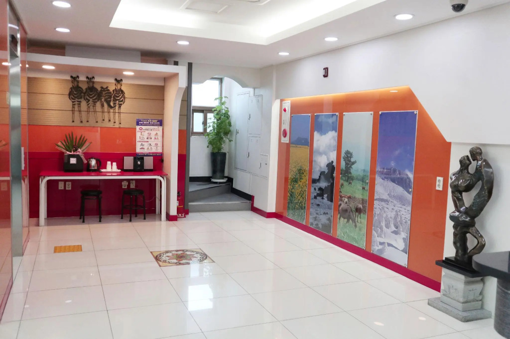 Golden Park Hotel