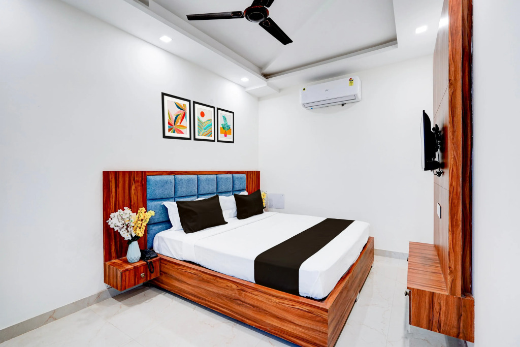 Super Townhouse Sector 93 Noida Expressway