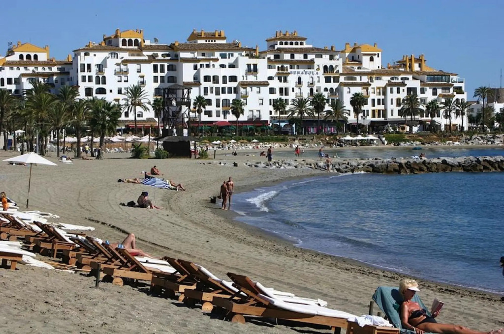 27270 - Family  Apartment  Close To Puerto Banus
