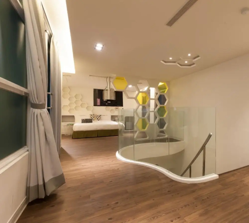 Jiaoxi Hot Spring Hotel