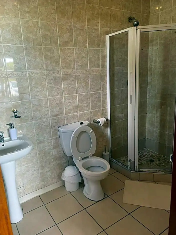 Twenty 4 Hour Rest Bed & Breakfast 3