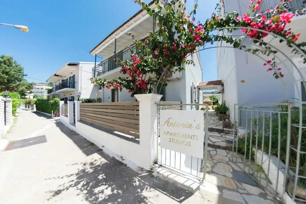 Antonias Apartments
