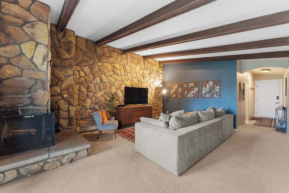 Lake Cliffe #307, Building A