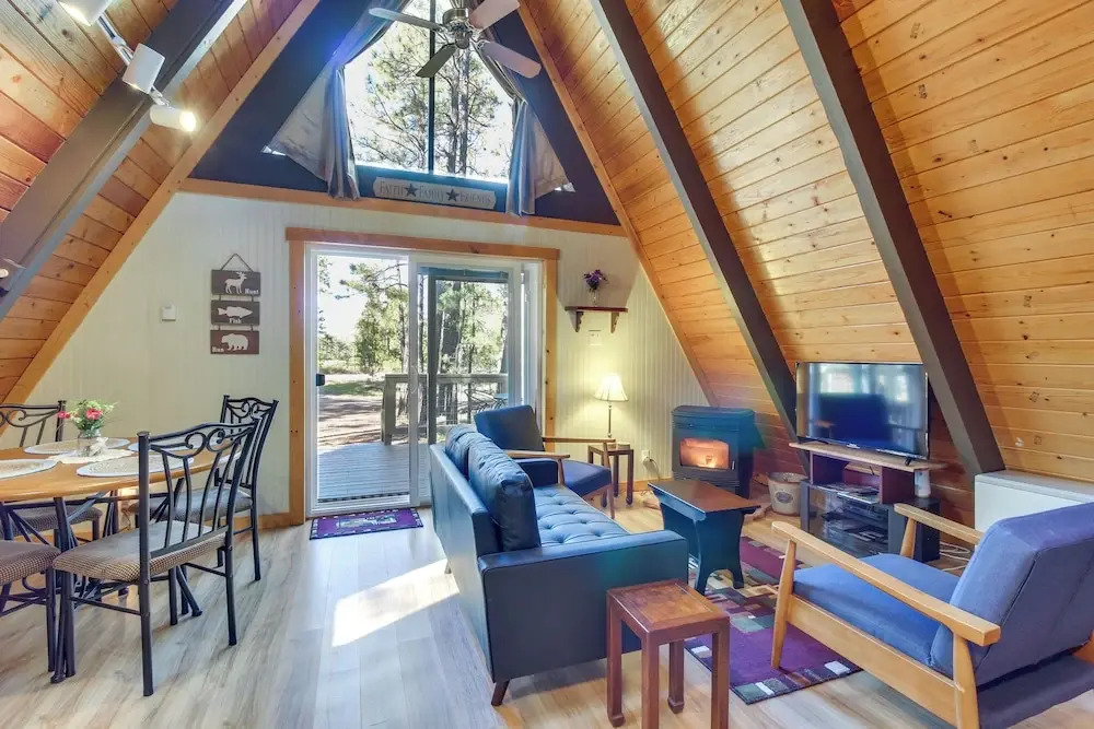 A-frame Cabin w/ Deck & Grill in Pinetop!