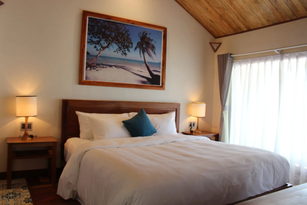 Camia Resort & Spa