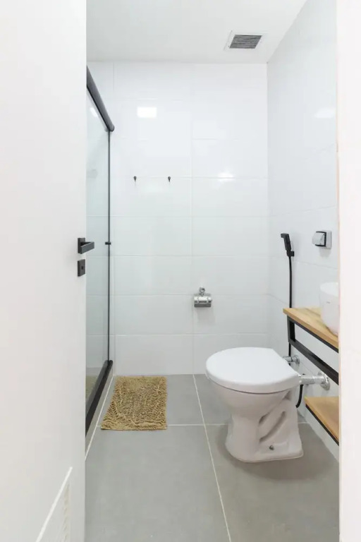 Comfort in the Heart of Rio Rb1701