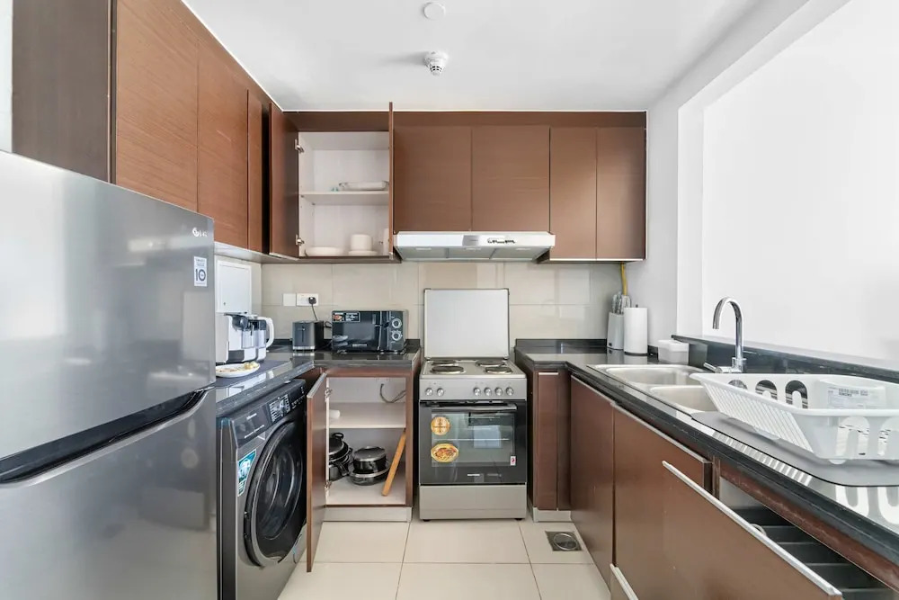 Silkhaus Chic 1bdr Burooj Views Ideal Location