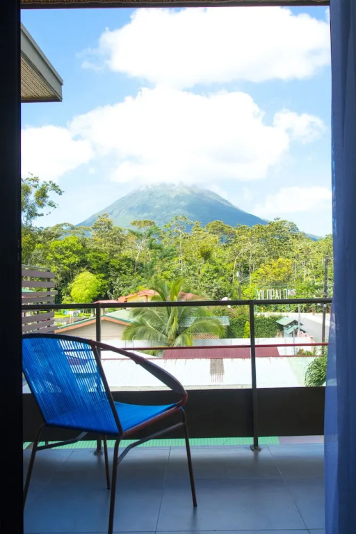 La Fortuna Lodge by Treebu Hotels