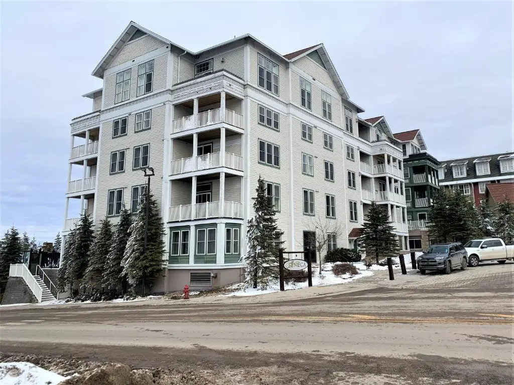 Seneca Unit 320 Deluxe Seneca 2 Bedroom, 2 Bath Condo
