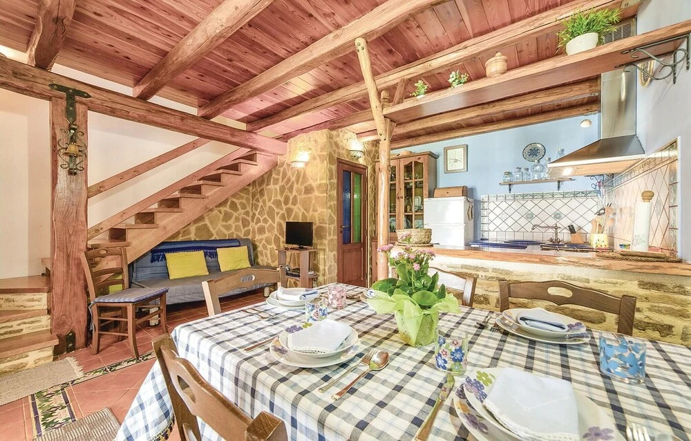 Gorgeous Home In Menfi Ag With Wifi