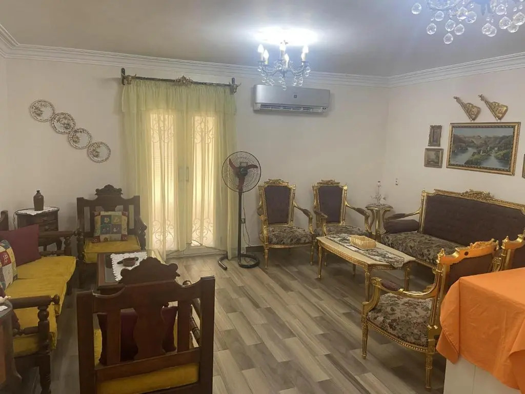 nora's apartment