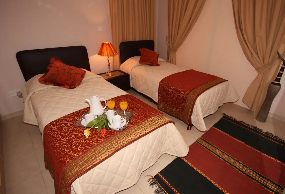 A Three-bedroom Villa With a Private Pool and Landscaped Garden Wi-fi