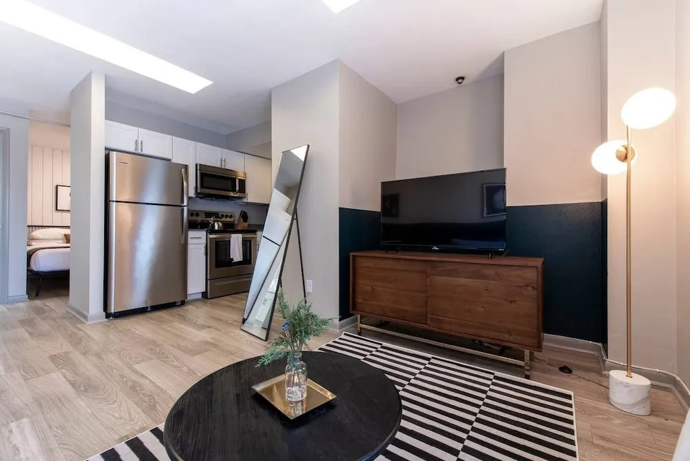 Abode Vue at 3rd 1-bedroom Loft Style Suite