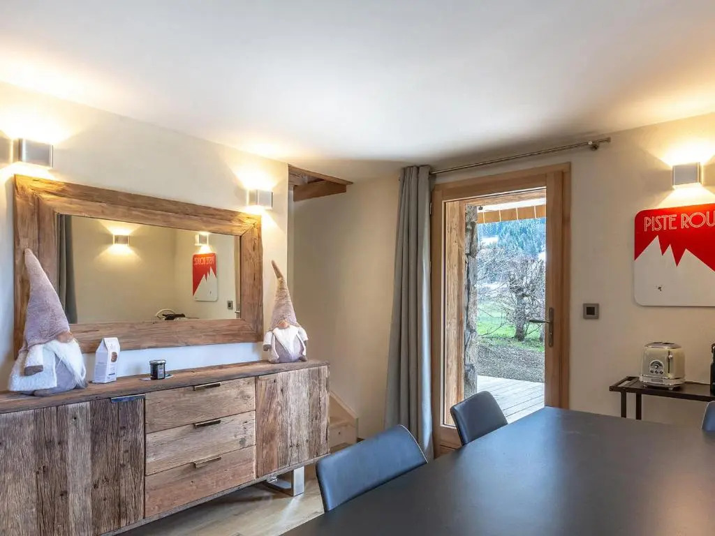 Chalet Chaleureux - 1 Ch - 4 Pers - Terrasse - Parking - FR-1-437-75