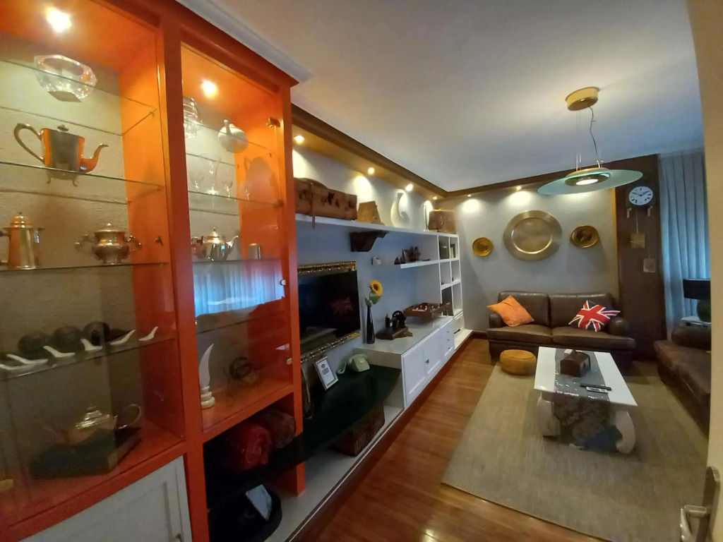 Diegos vintage apartment by the urban hosts