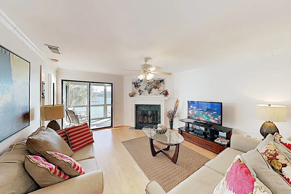 26 W Mariners Cay Drive Condo 3 Bedrooms 2 Bathrooms Condo