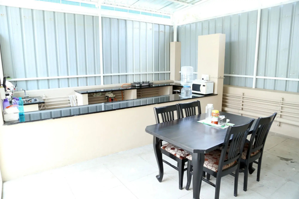 Catalyst Suites Service Apartments