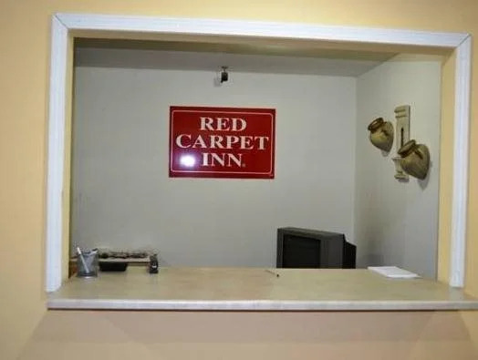 Red Carpet Inn Montrose