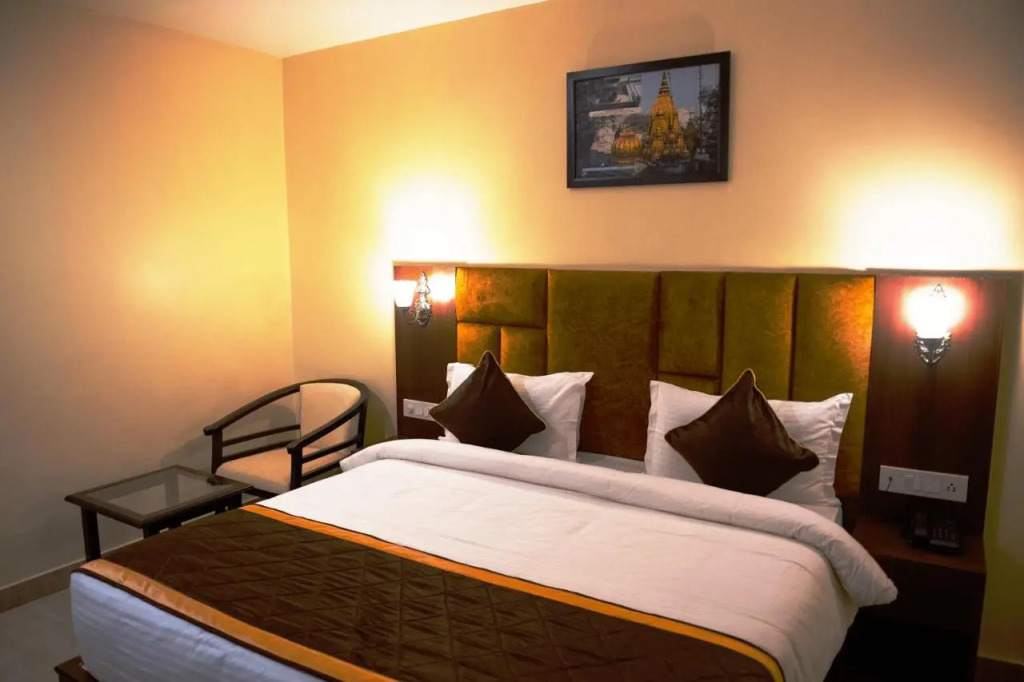 HOTEL SHIVOY GRAND