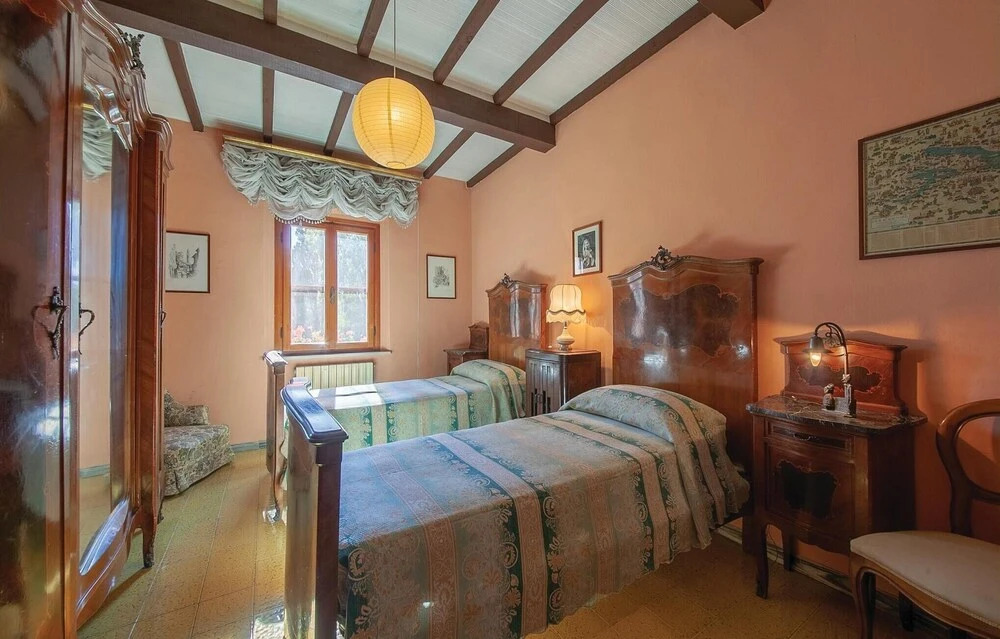 Awesome Home in Crespina PI With 6 Bedrooms, Sauna and Private Swimming Pool