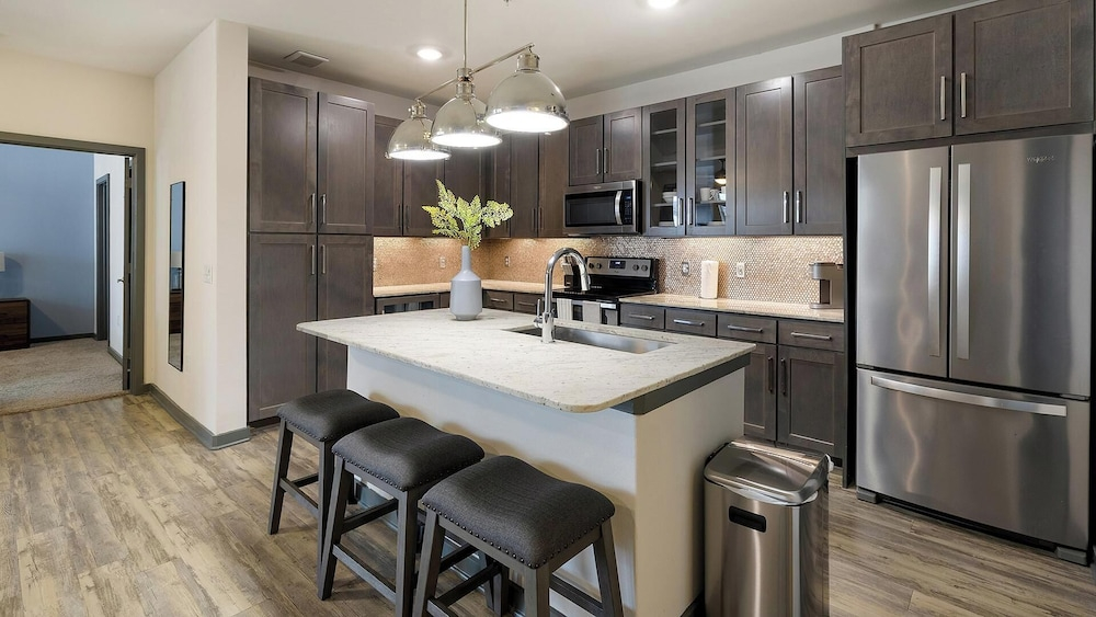 Landing Apartments Fort Worth near Cultural District