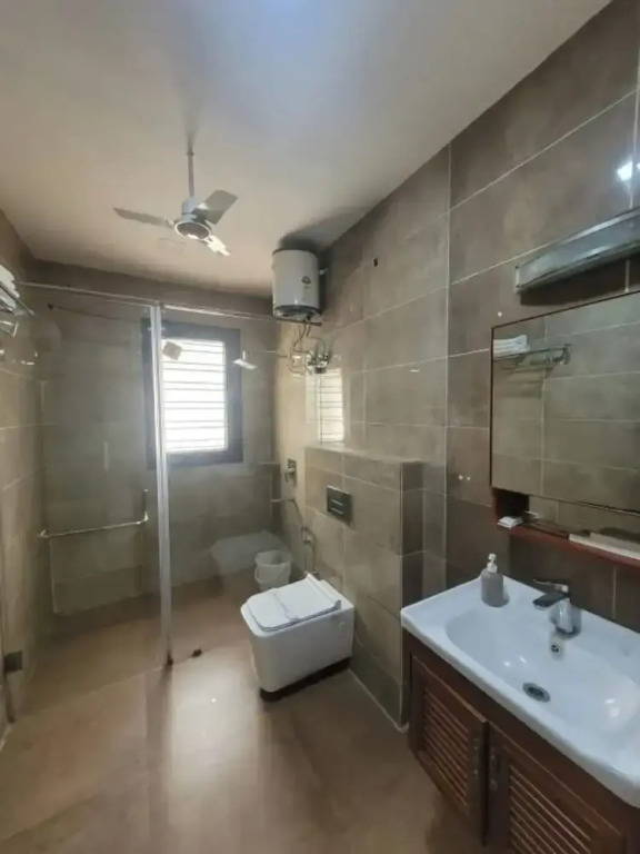 FabHotel Delight Suites - 1km from Delhi Public School, Sec 45 Gurgaon