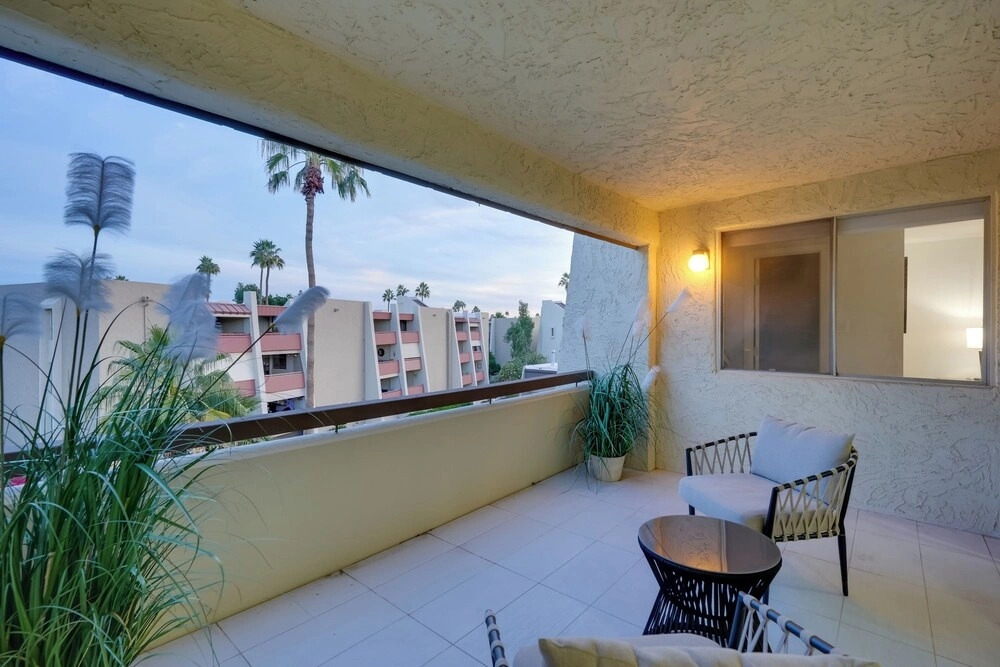 Old Town Oasis! Modern Unit w/ Resort-style Pool
