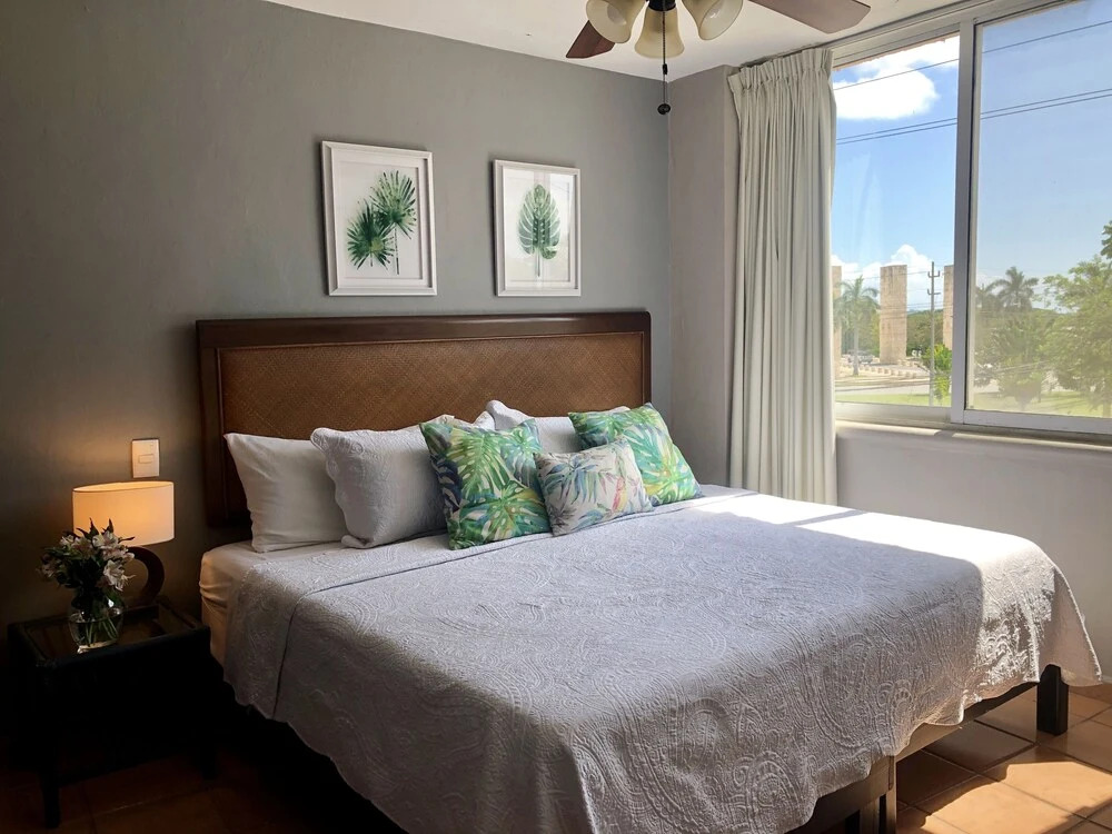 Incredibly Downtown Condo in Cancun. Experience as a Local, Enjoy as a Tourist