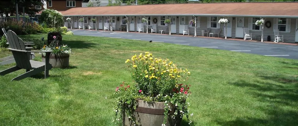Alpine Village Inn