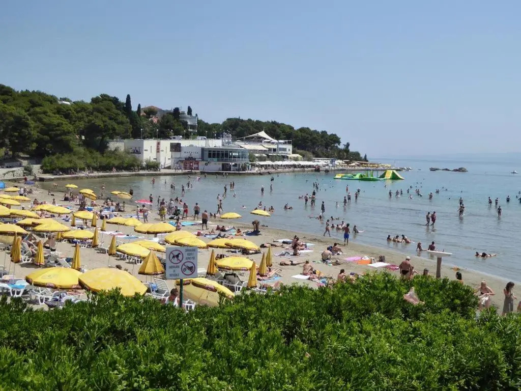 Bianca beach apartments