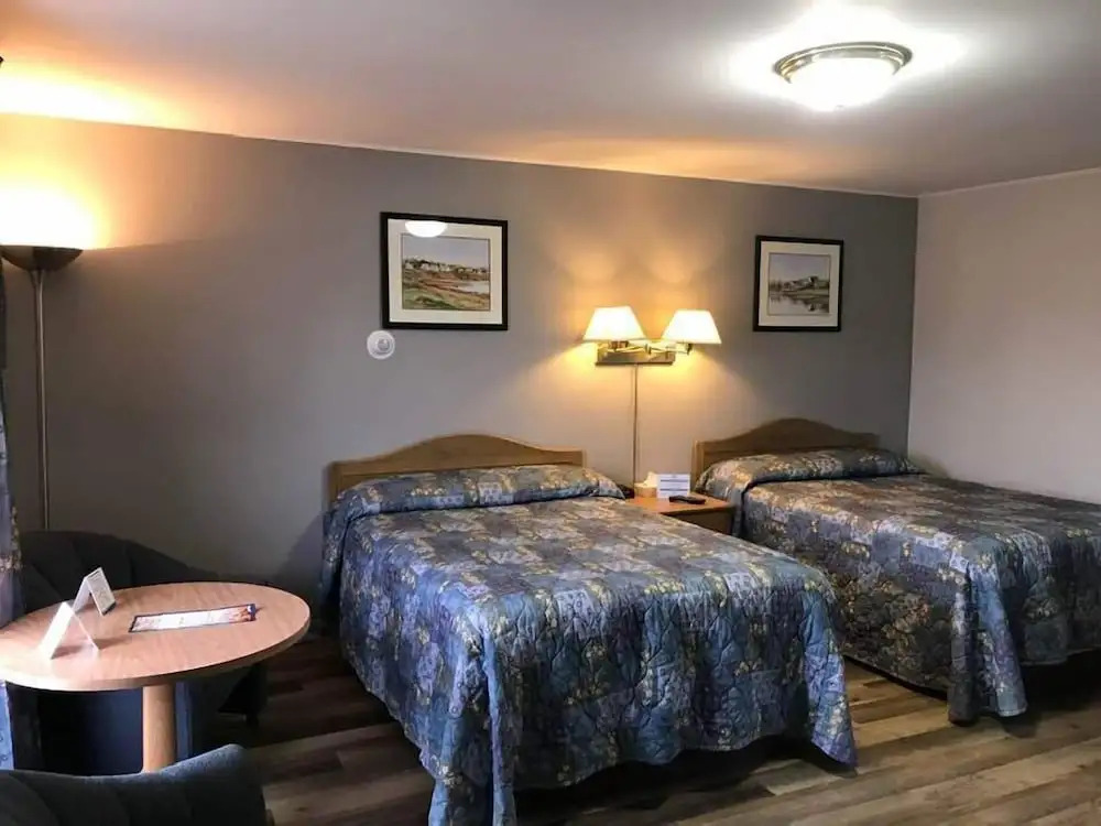 Coastal Inn - Kingfisher