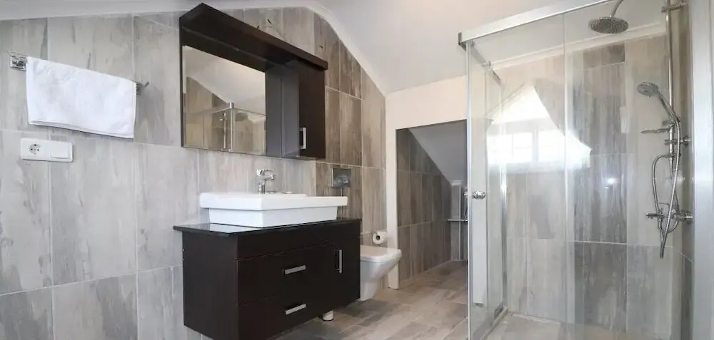 Villa AKD1  by JoyLettings