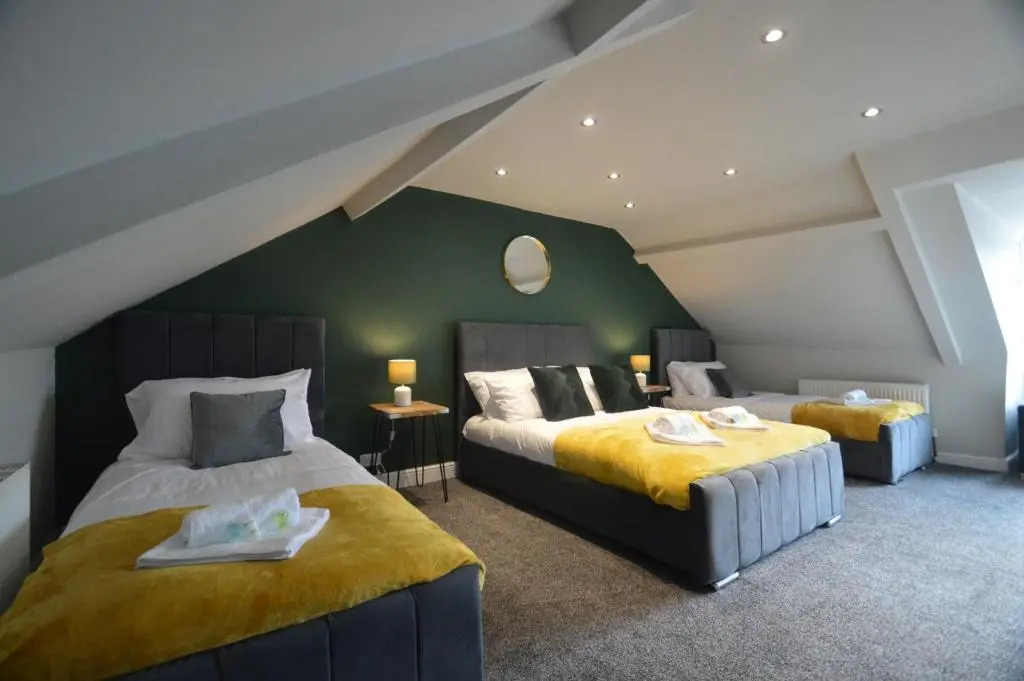 Spacious and Homely 3 Bedroom Flat - SuiteLivin