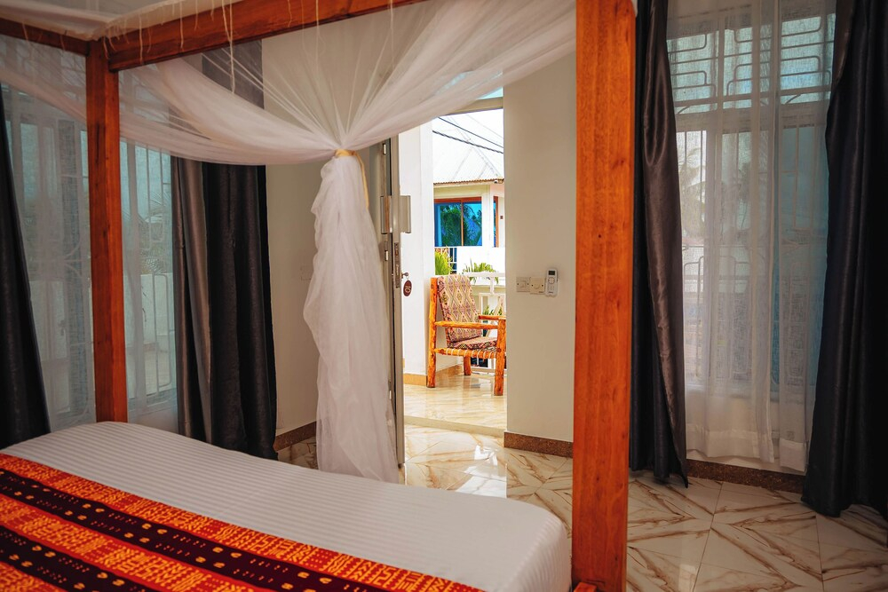Karibu Villa