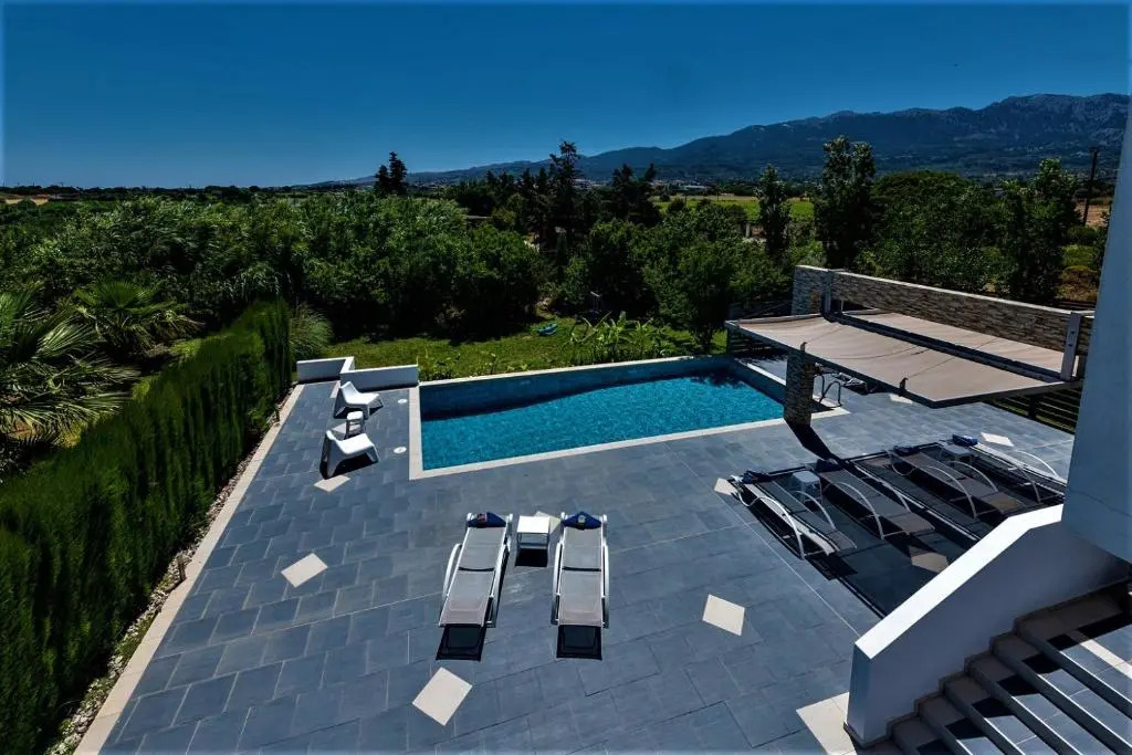 Xenos Villa 1