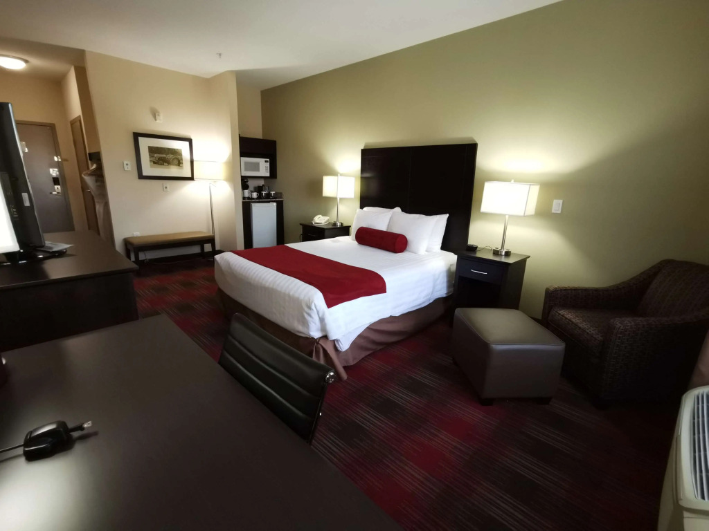 Best Western Plus Red Deer Inn & Suite