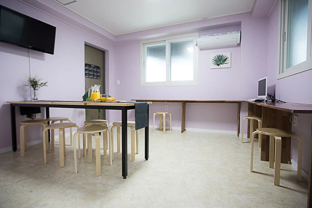 Seongsaneogeodeulang Guesthouse