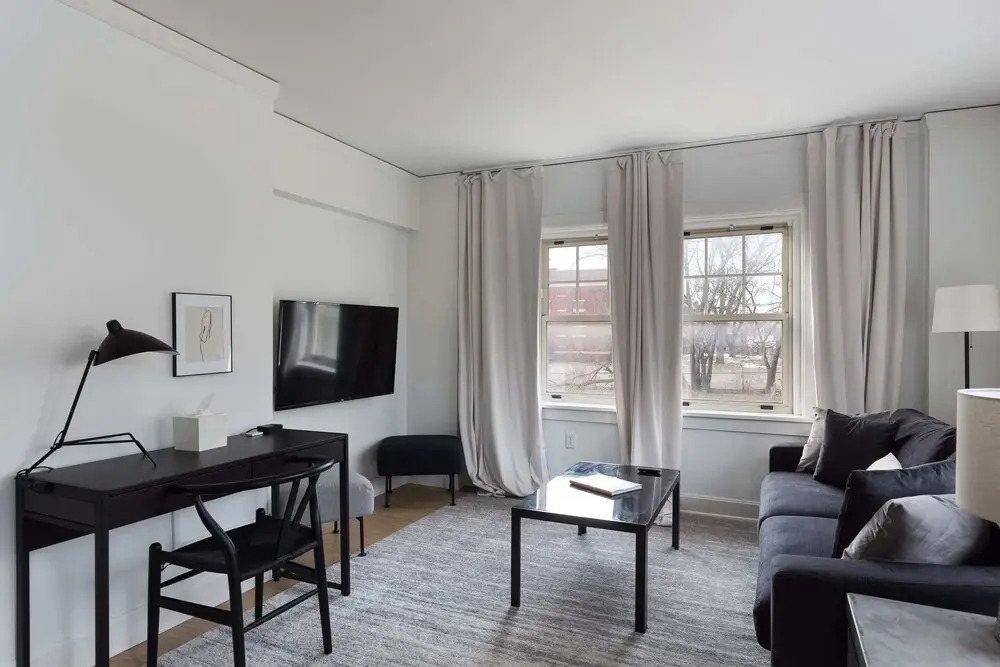 Comfy MW Apts with Gym & WD by Zencity