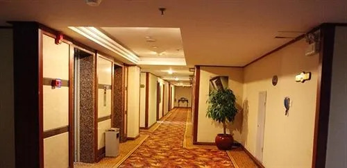 Yicheng Business Hotel