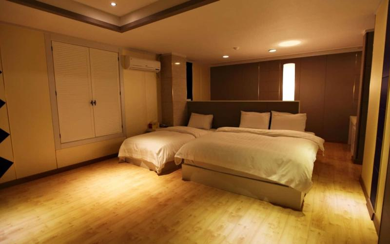 Namwon River Motel