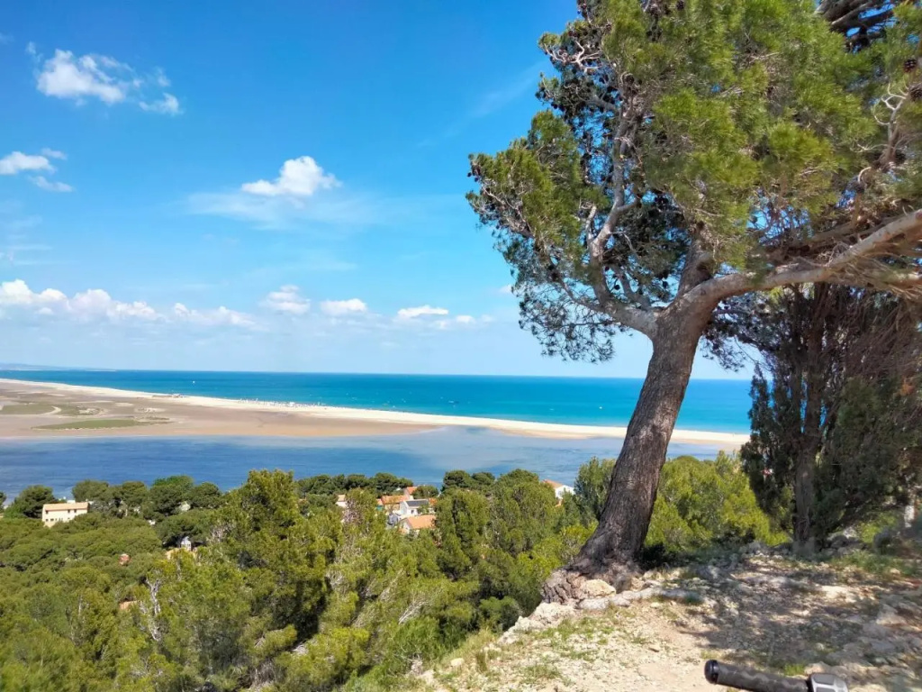 Joli T2 résidence naturiste ULYSSE
