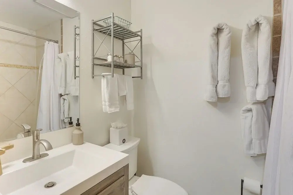 Cozy Avon Condo w/ Grill: Walk to Ski Shuttle