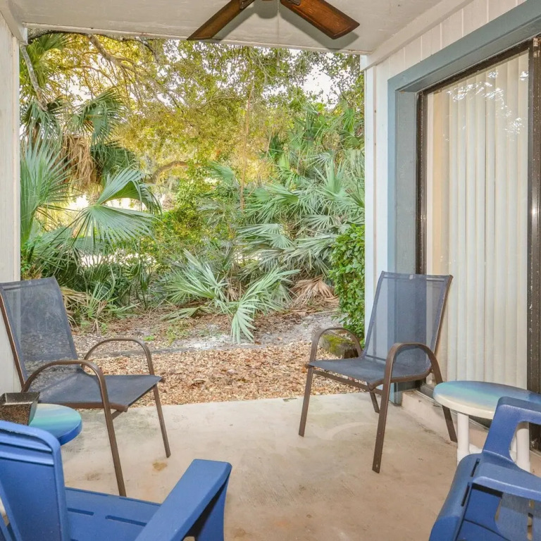 Sc162 Beautifully Updated 3 2 Corner Close to Pool Beach Access